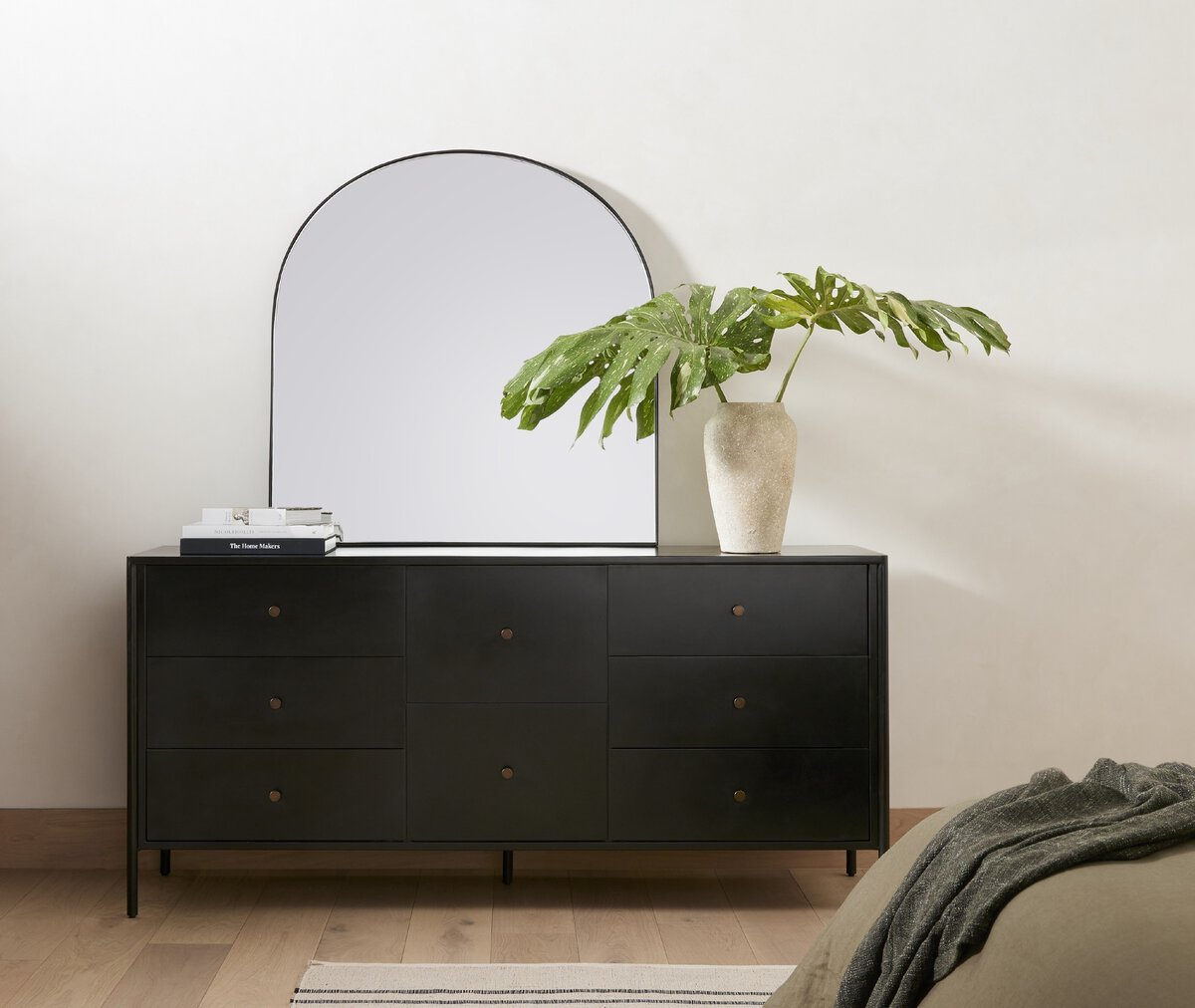 Soto Dresser