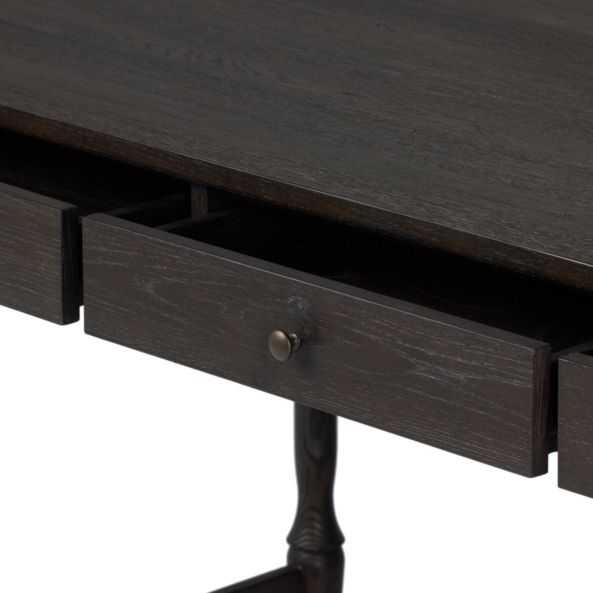 Bari Desk