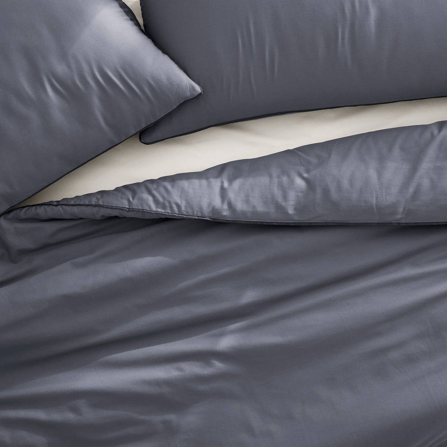 Signature Comforter Set