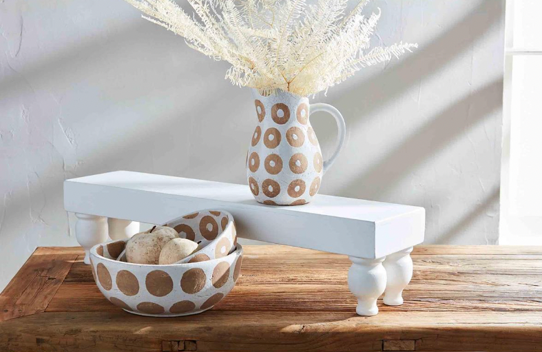 White Dotted Pitcher