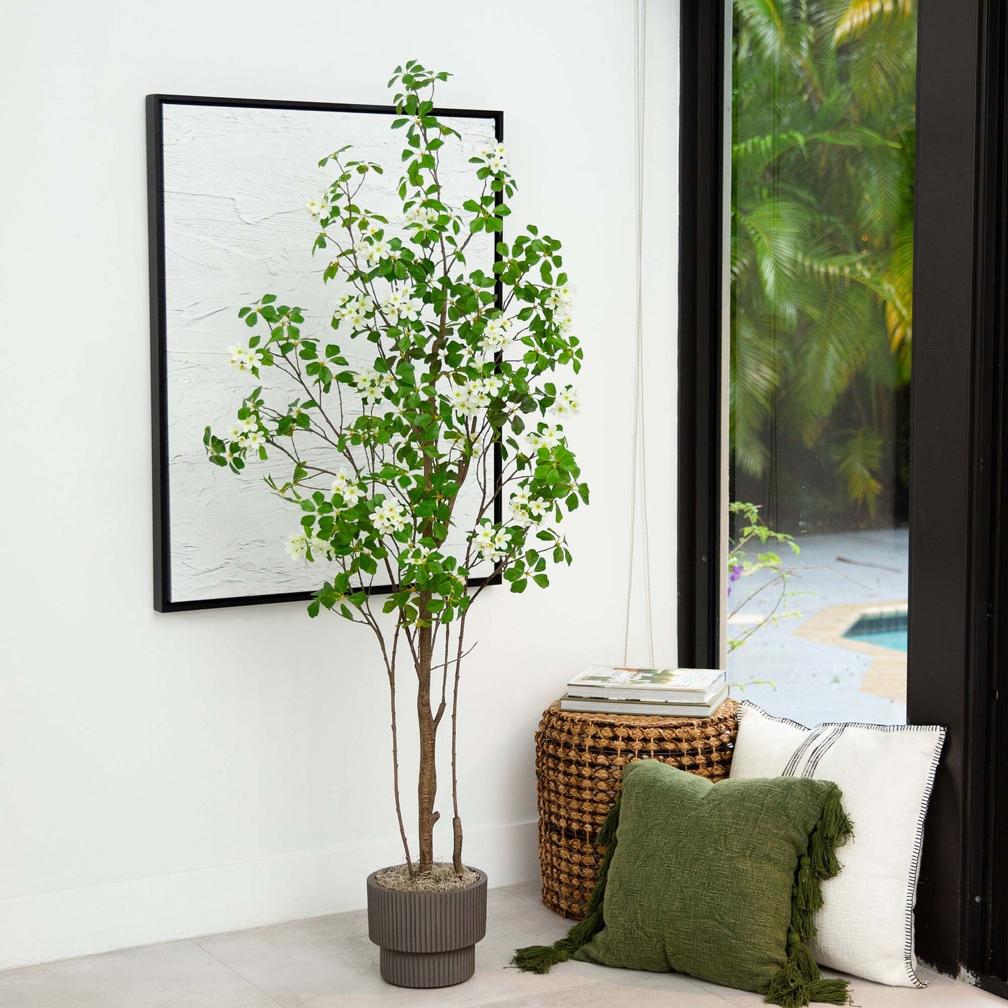 6' Dogwood Tree