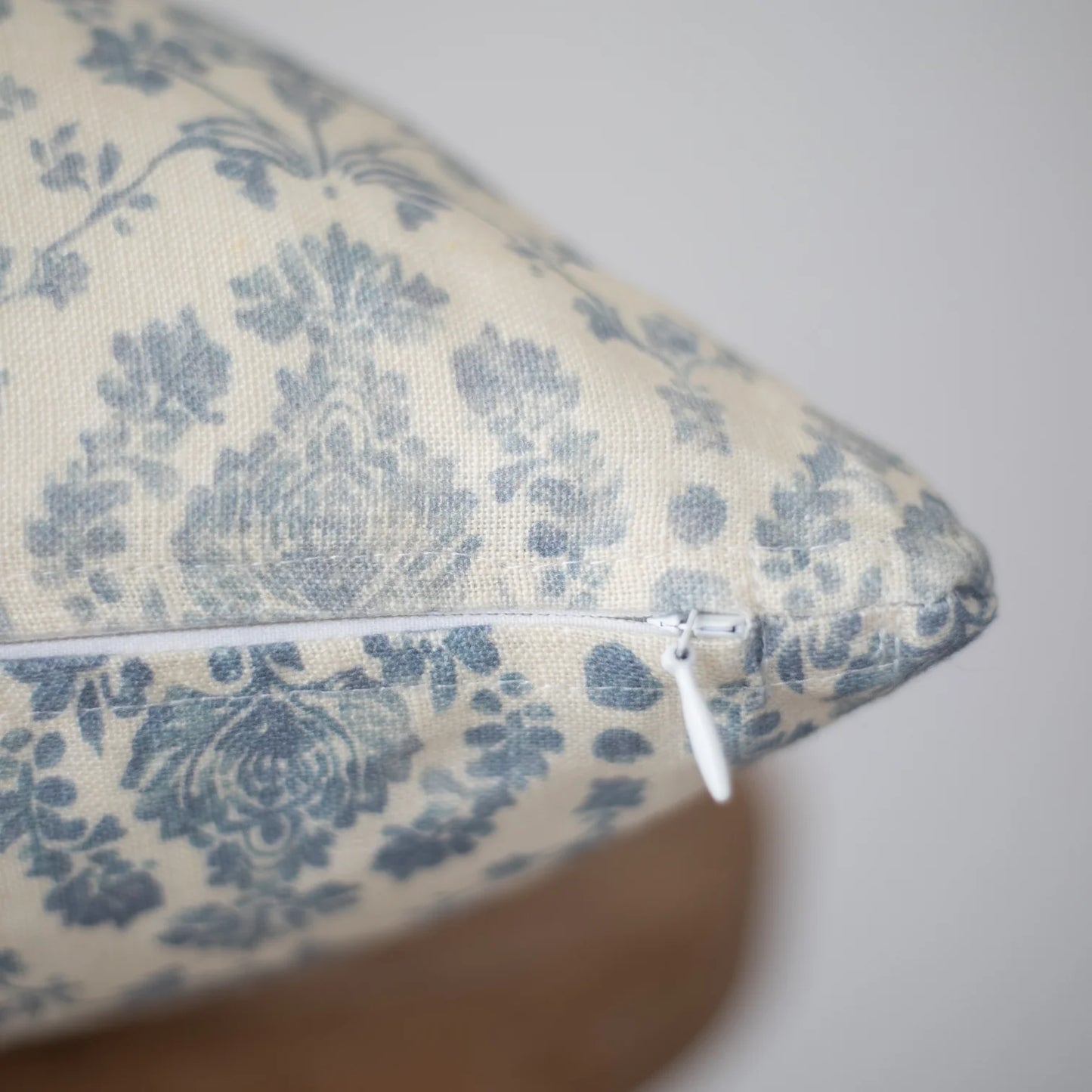 Clara in Linen Double Sided