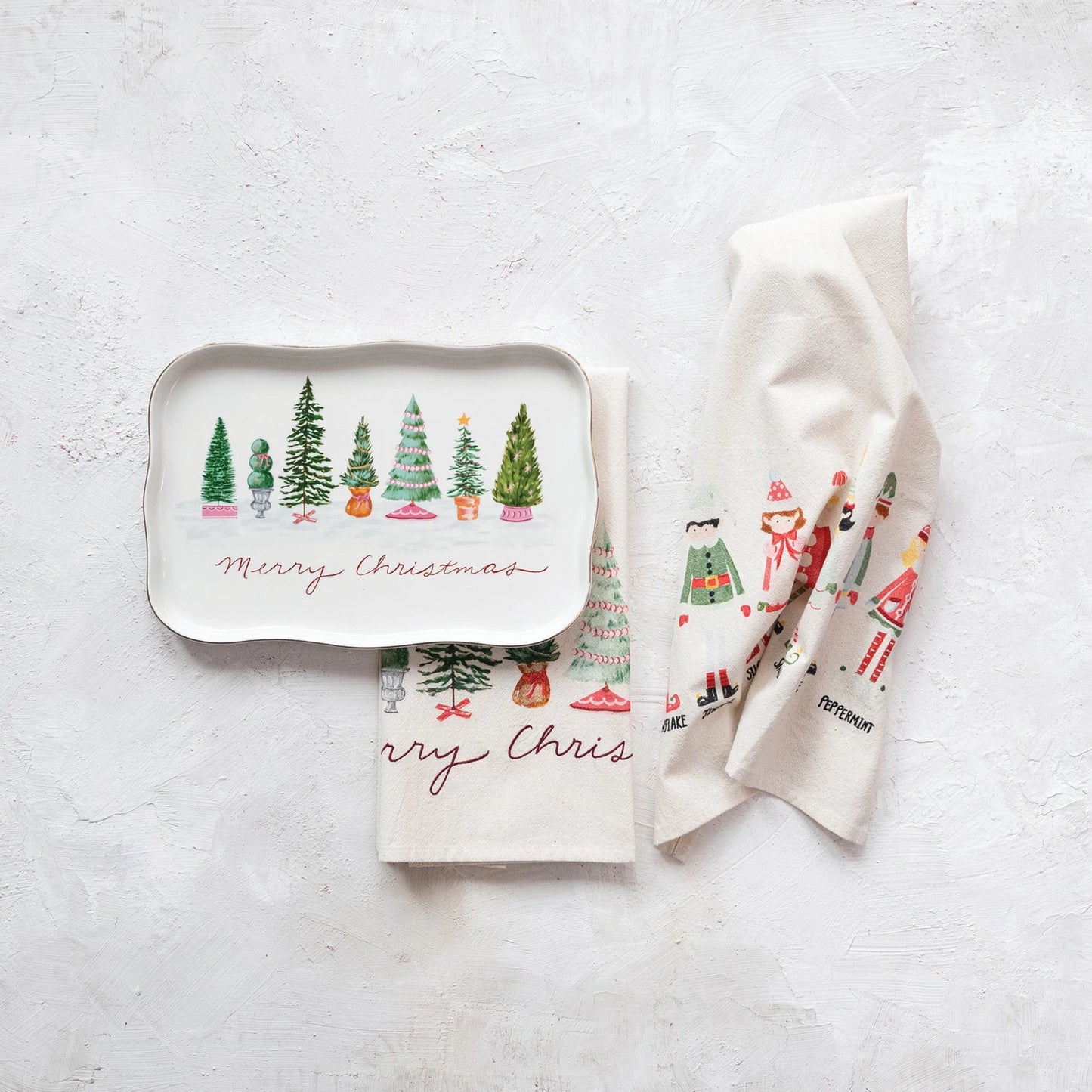 Stoneware Scalloped Platter with Trees & Gold Electroplating ©