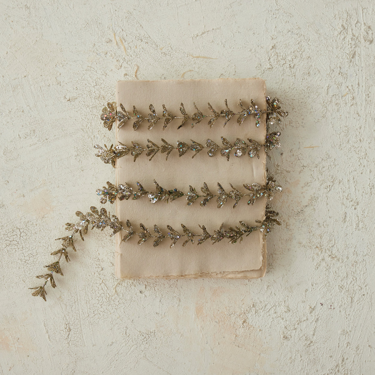 Glitter Boxwood Garland