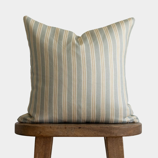 Crosby in Linen