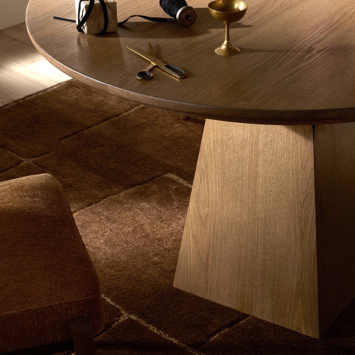 Isabella Dining Table