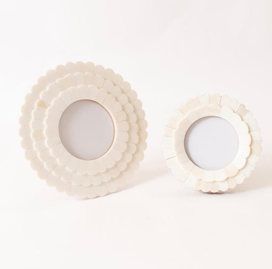 Scalloped Picture Frame