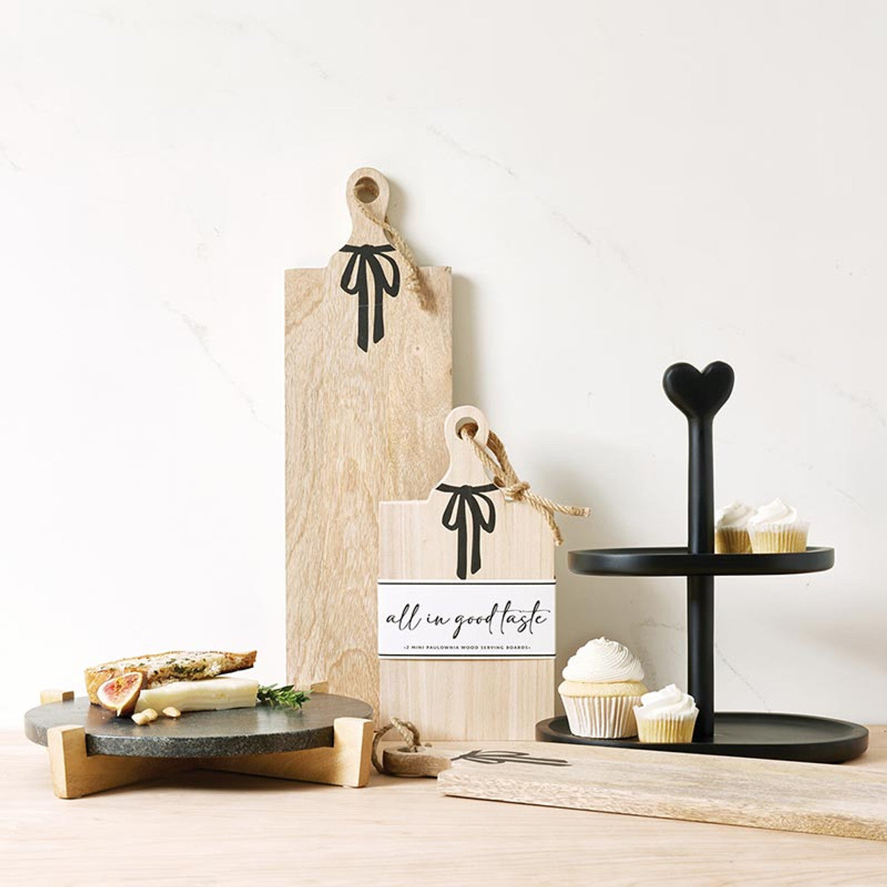 Long Mango Wood Board - Bow