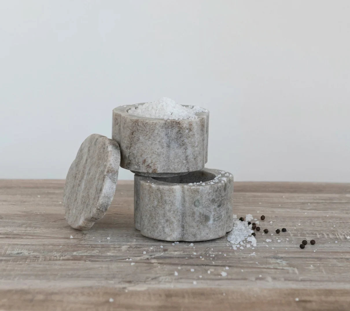 Marble Scalloped Stackable Pinch Pots with Lid, Set of 2