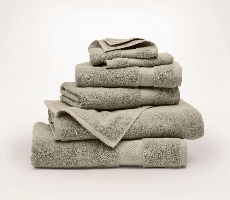 Plush Bath Towel Set
