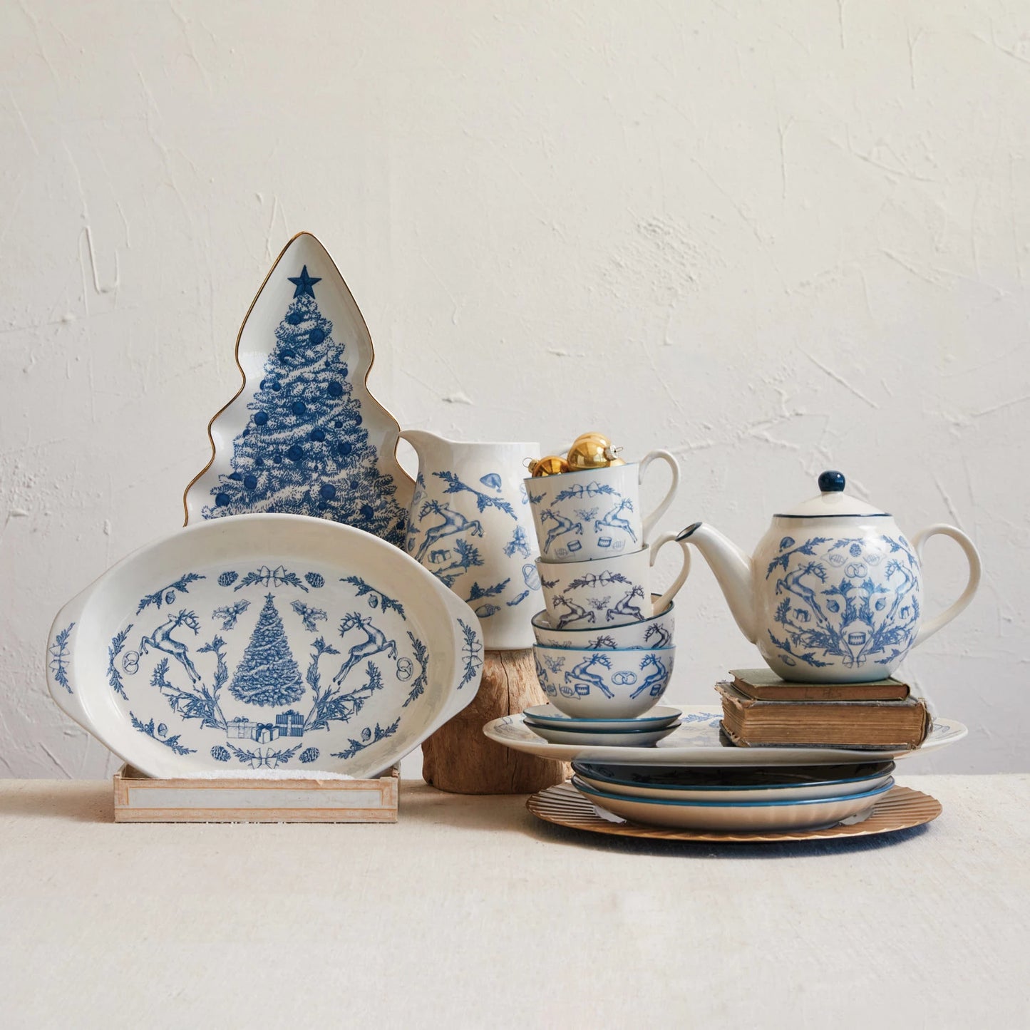 Stoneware Bowl w/ Holiday Pattern