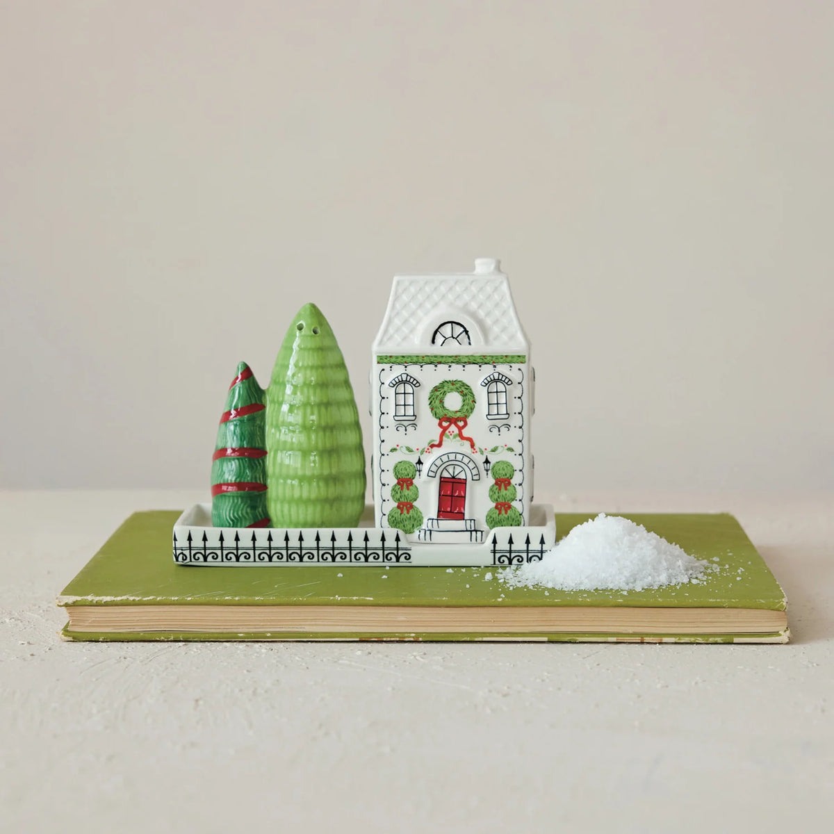 Holiday Salt & Pepper Shake Set